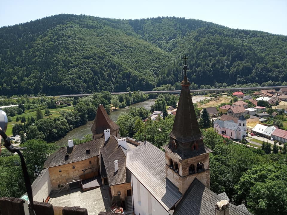 טירת אורבה Orava Castle